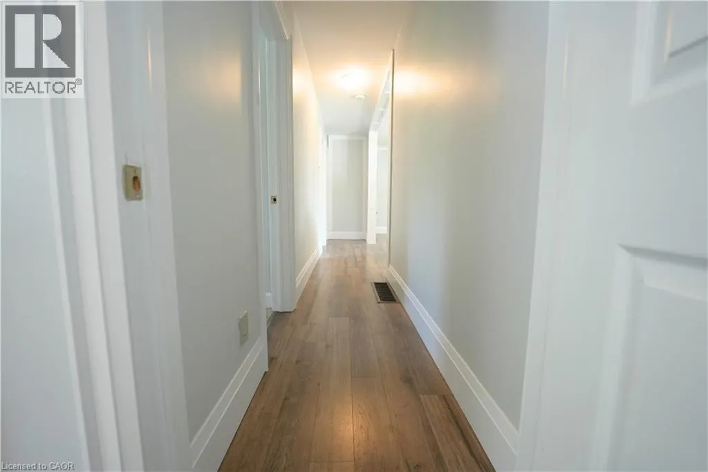 53 FREEMAN Avenue