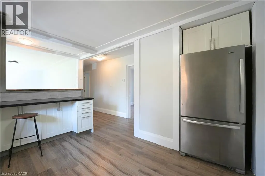 53 FREEMAN Avenue