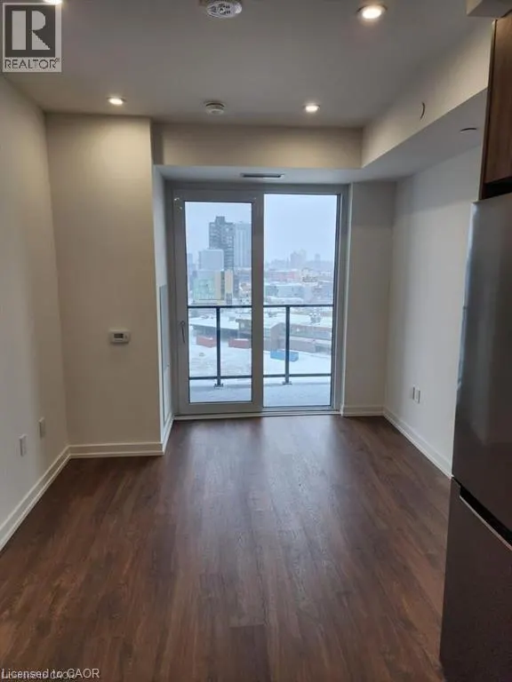 641 KING ST WEST Street W Unit# 614, #614