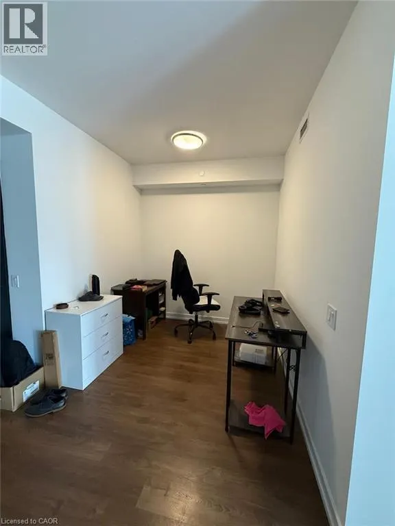 641 KING ST WEST Street W Unit# 614, #614