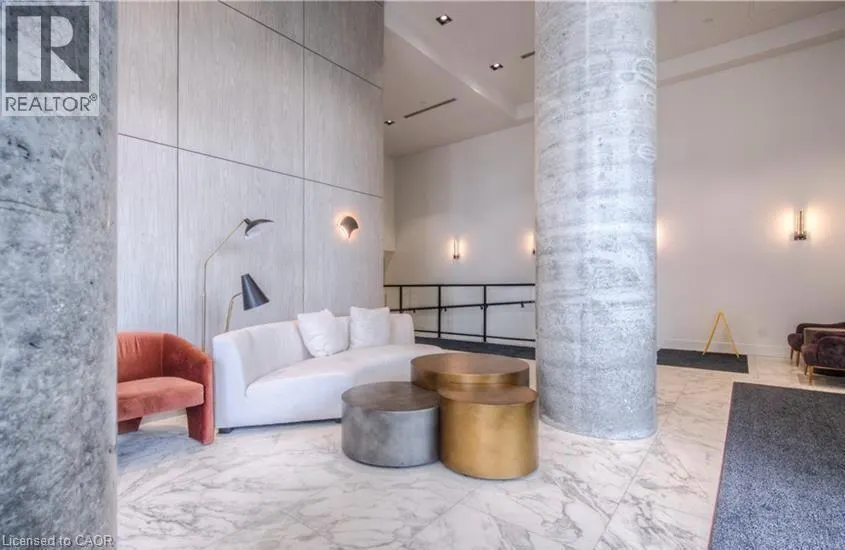 641 KING ST WEST Street W Unit# 614, #614