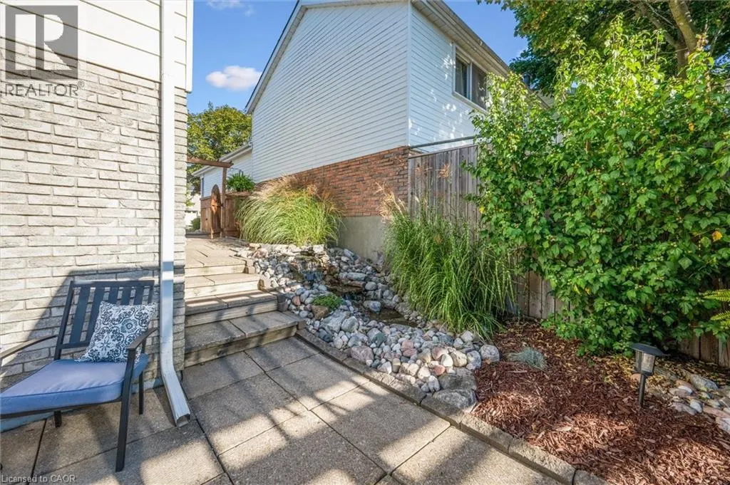 95 MACATEE Place