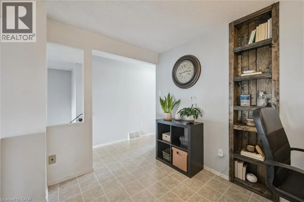95 MACATEE Place