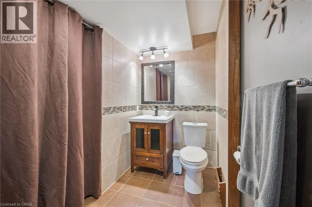 95 MACATEE Place