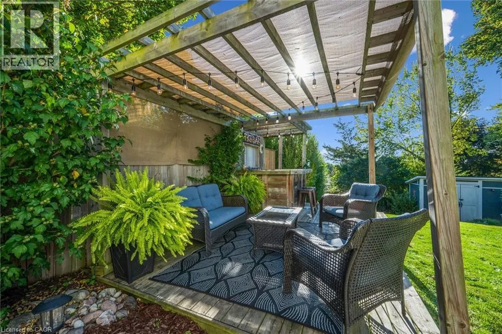 95 MACATEE Place