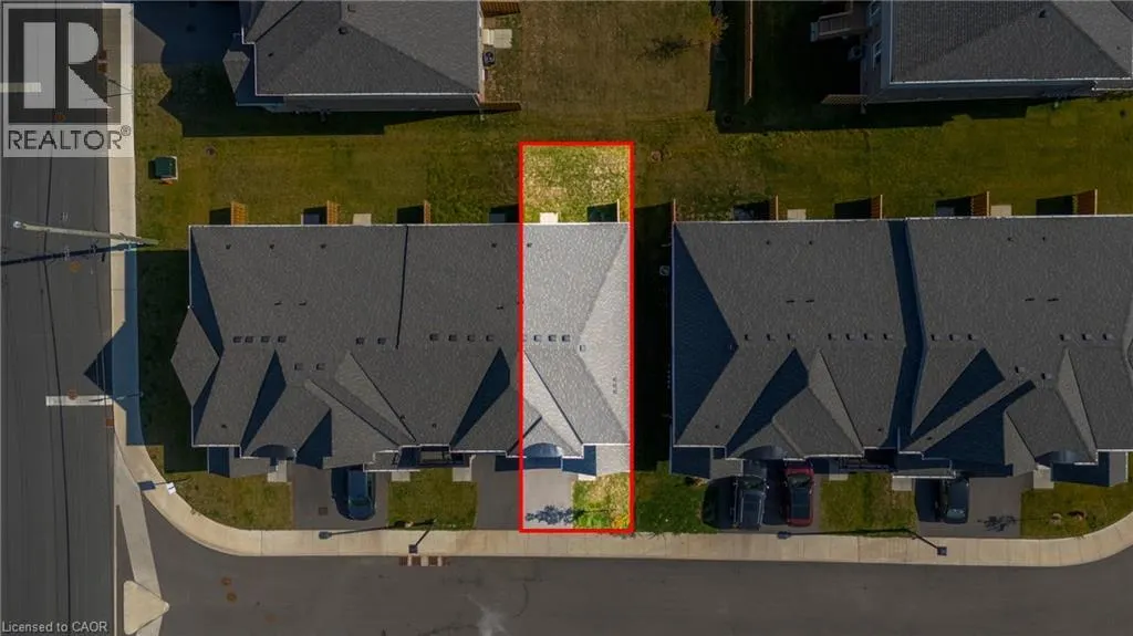 8 LINDEN PARK Lane