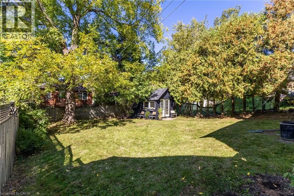 152 STROUD Road