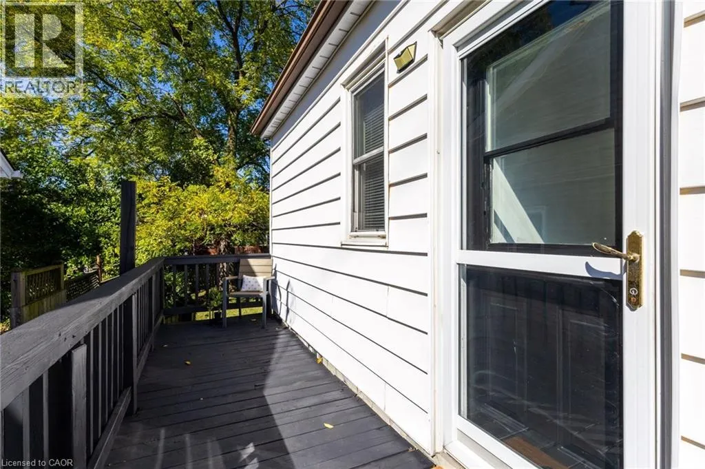 152 STROUD Road