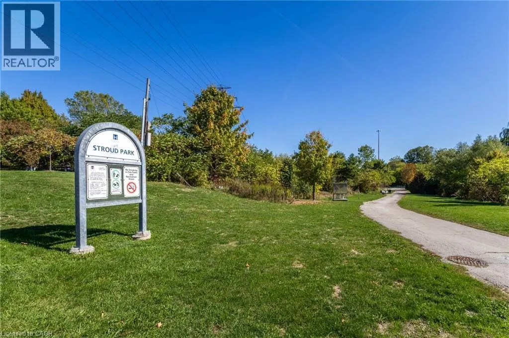 152 STROUD Road