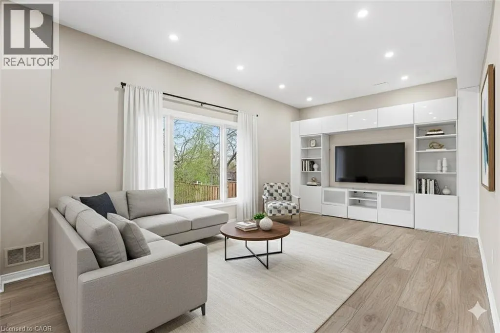 155 ELMIRA Road N