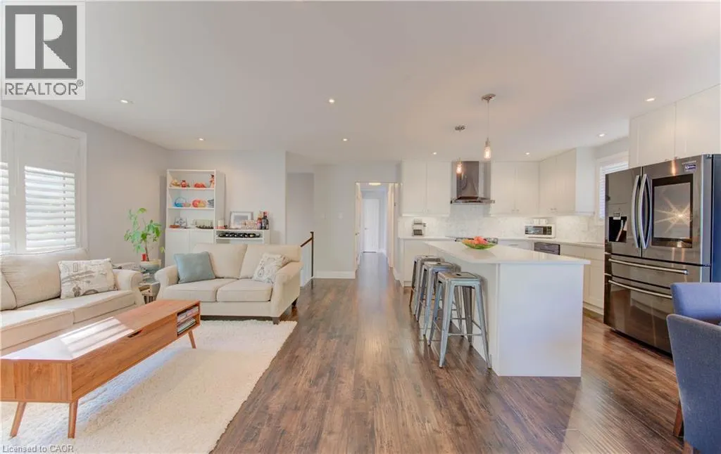 292 PARKMOUNT Drive