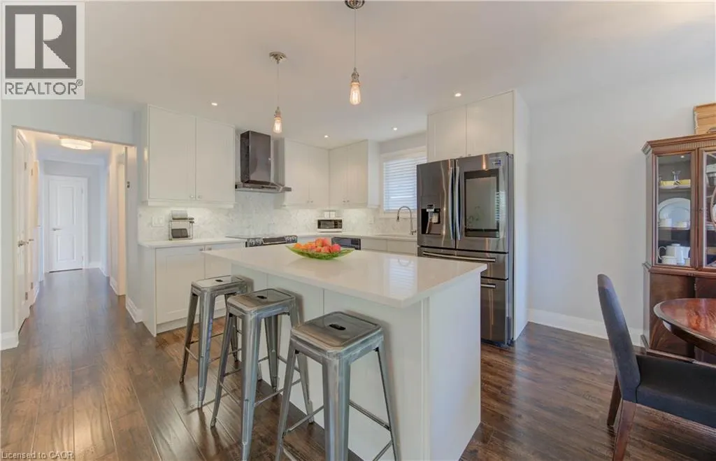 292 PARKMOUNT Drive