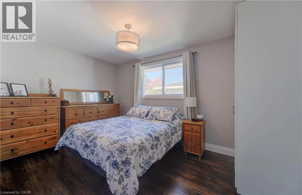 292 PARKMOUNT Drive