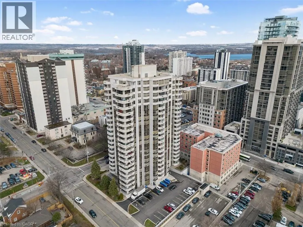 67 CAROLINE Street S Unit# 102, #102