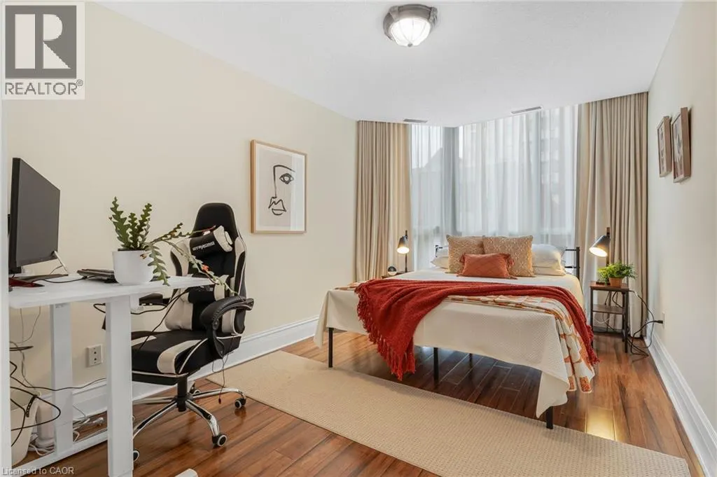 67 CAROLINE Street S Unit# 102, #102