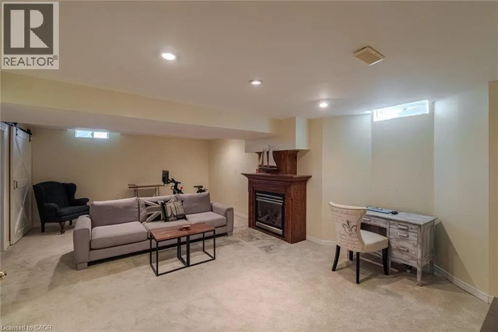 19 SOMERSET Drive Unit# 16, #16