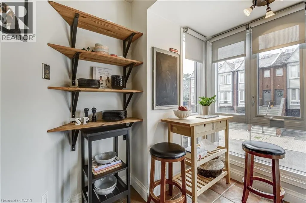 895 MAPLE Avenue Unit# 418, #418