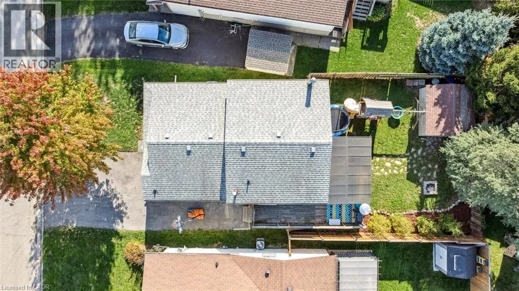 10 BROKEN OAK Crescent