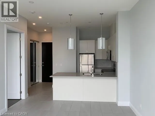 101 LOCKE Street S Unit# 611, #611