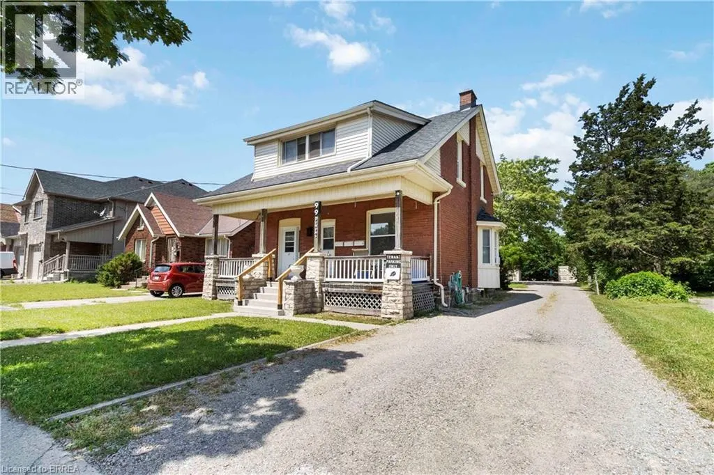 99 DUNDAS Street