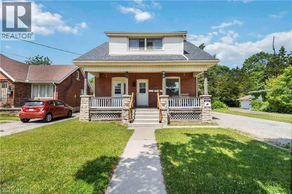 99 DUNDAS Street