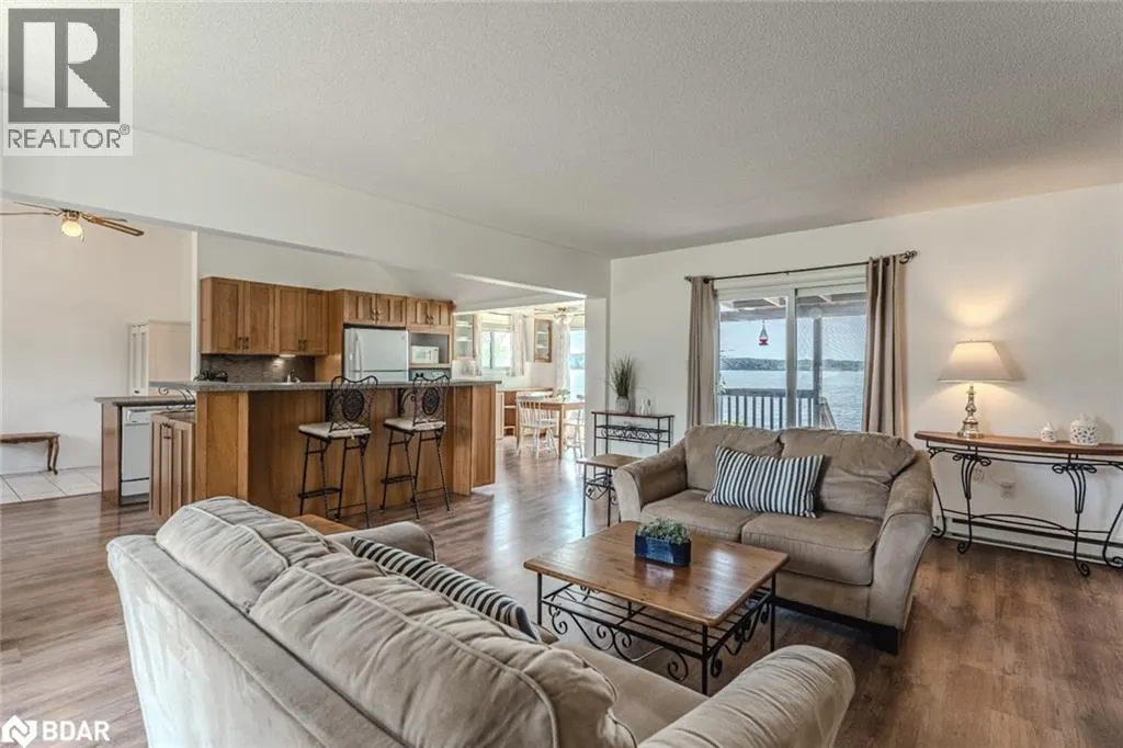 5580 PENETANGUISHENE Road