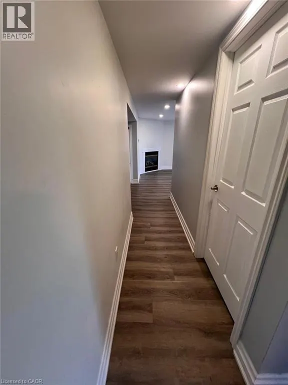 100 LAURIS Avenue