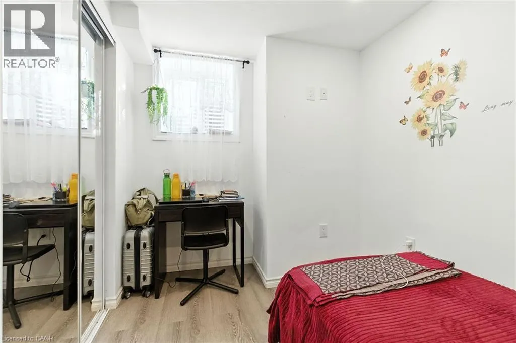 200 WOODHAVEN Place Unit# Lower, #Lower