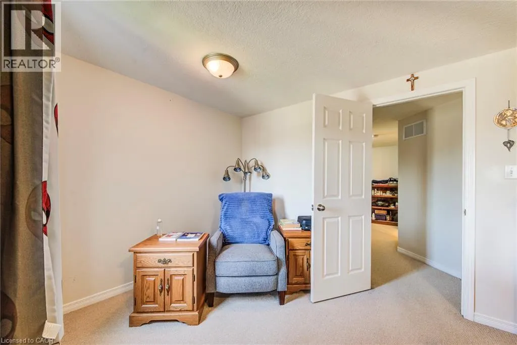 260 WESTMEADOW Drive