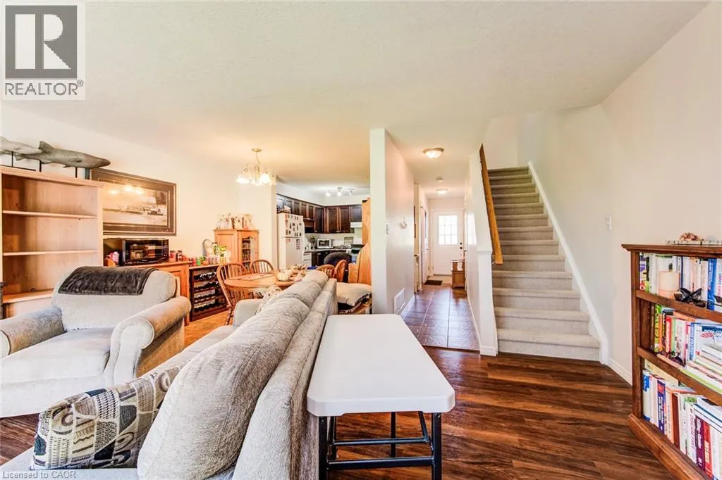 260 WESTMEADOW Drive