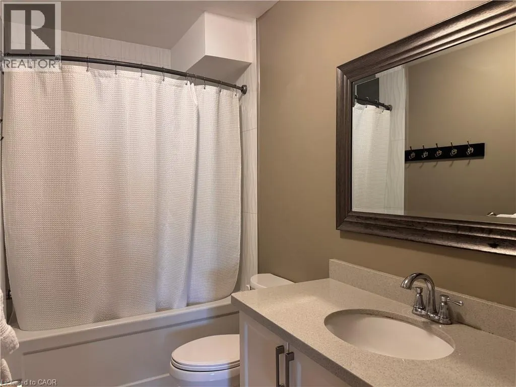 122 COURTLAND Avenue Unit# 4, #4