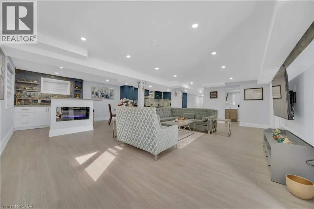520 WINTERBURG Walk Unit# Basement, #Basement