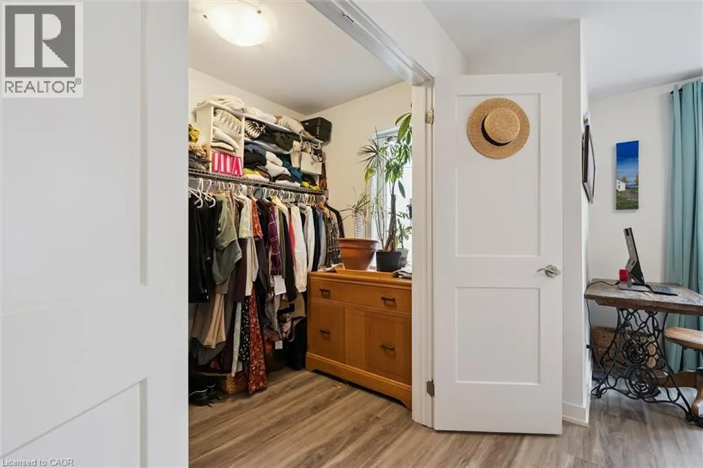 110 FERGUS AVE Avenue Unit# 21, #21