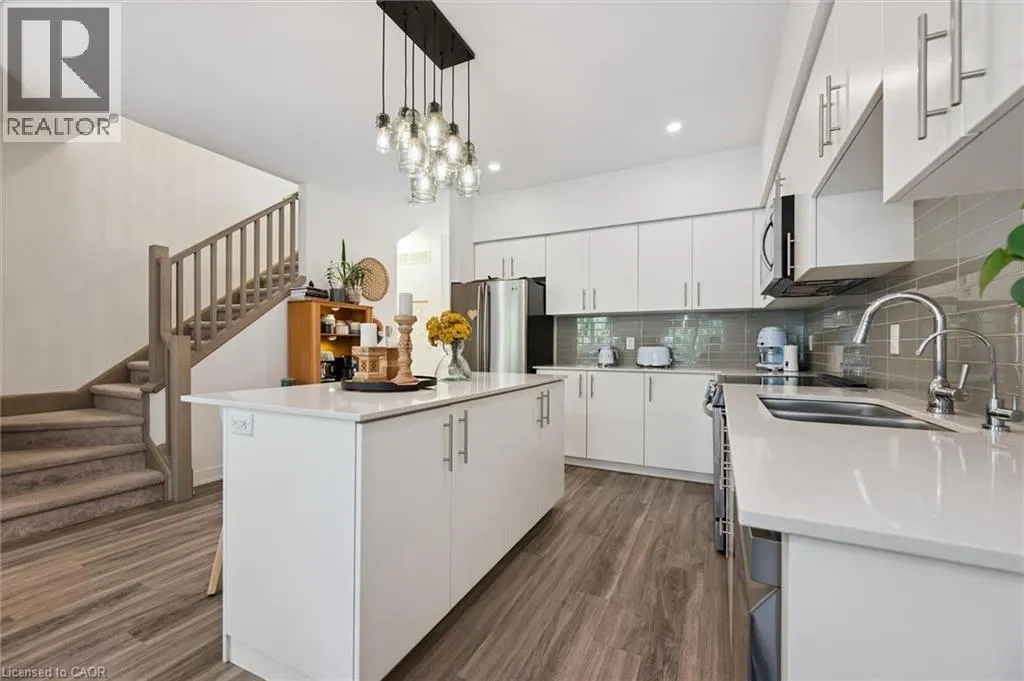 110 FERGUS AVE Avenue Unit# 21, #21