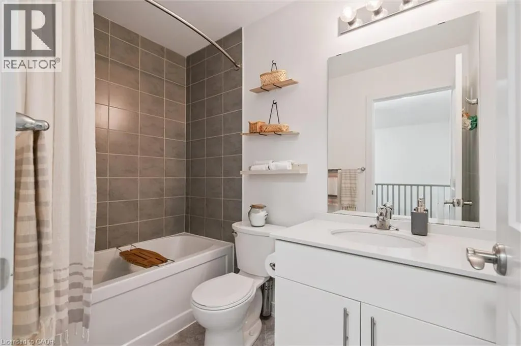 110 FERGUS AVE Avenue Unit# 21, #21