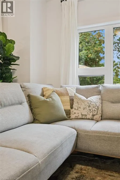 110 FERGUS AVE Avenue Unit# 21, #21