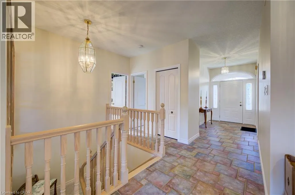 430 CARYNDALE Drive