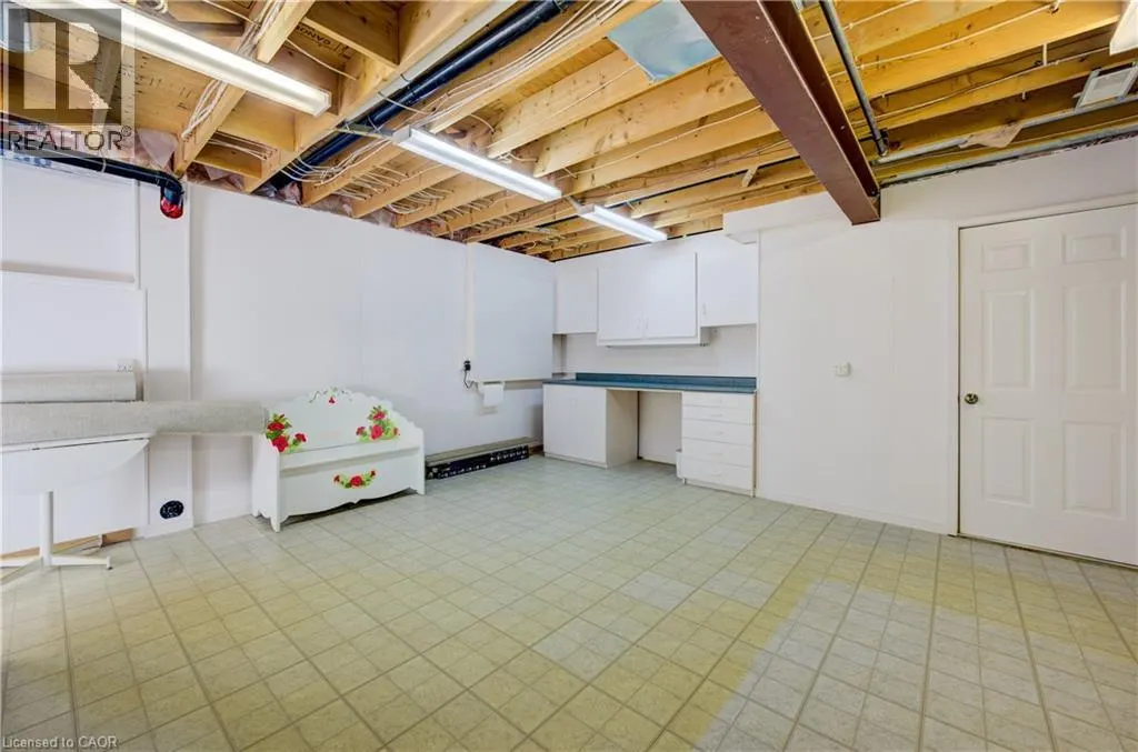 430 CARYNDALE Drive