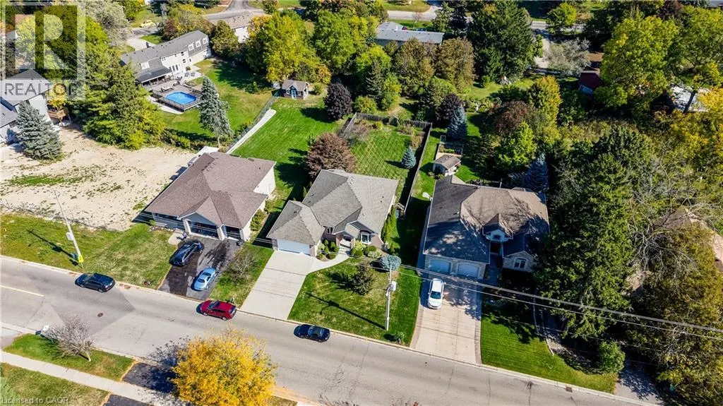 430 CARYNDALE Drive