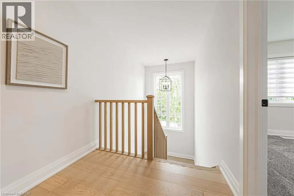 242 KELLOGG Avenue