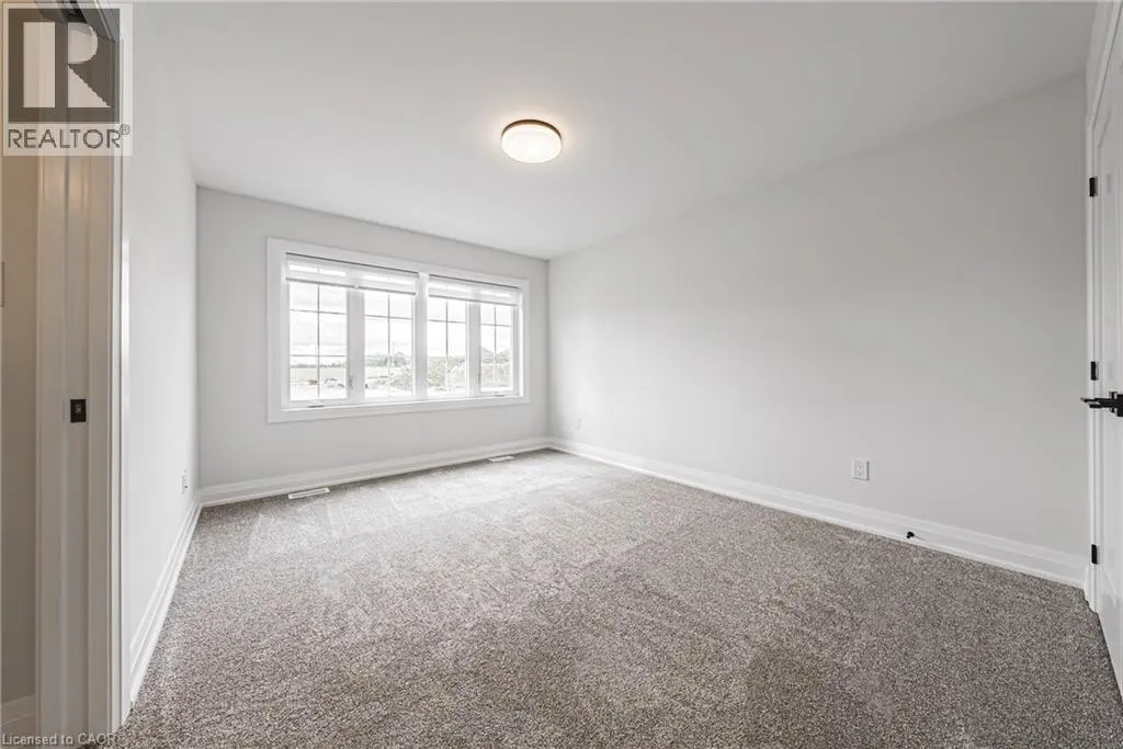 242 KELLOGG Avenue