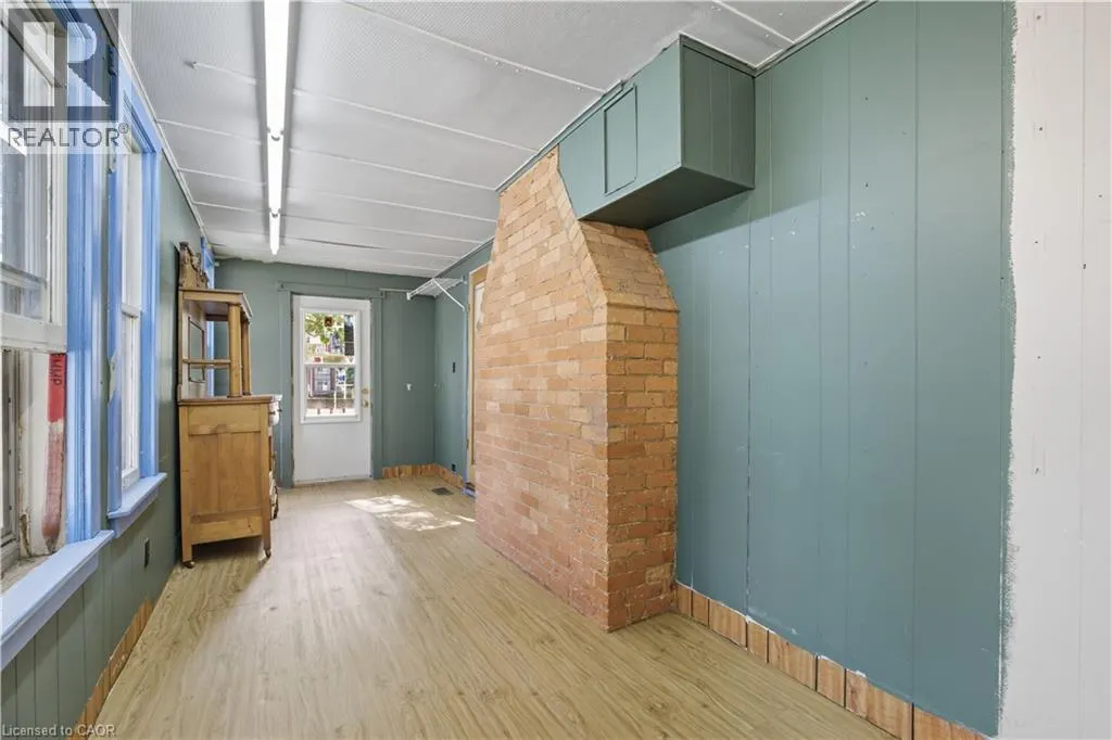 466 NELSON Avenue