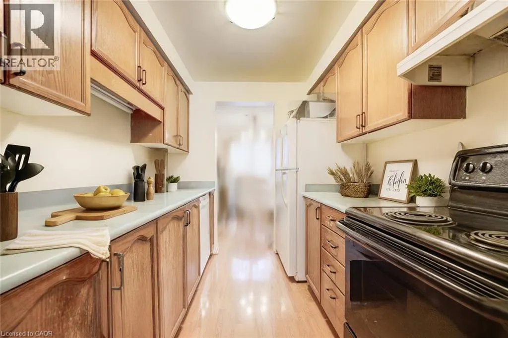 465 WOOLWICH Street N Unit# 17, #17