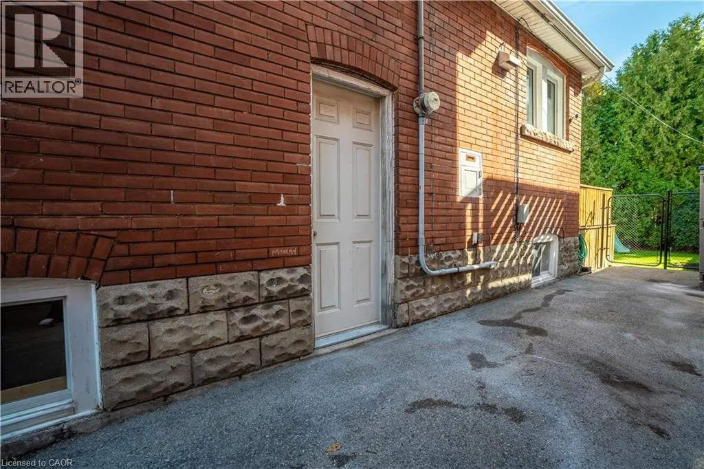 73 KENILWORTH Avenue S