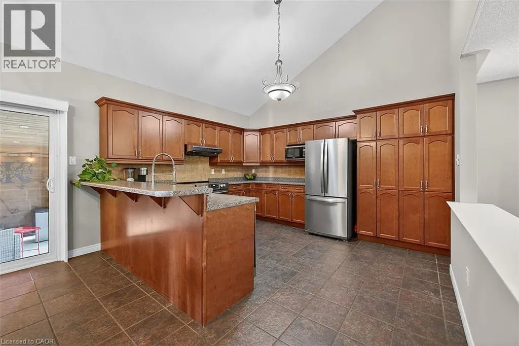 43 CLAYMORE Crescent