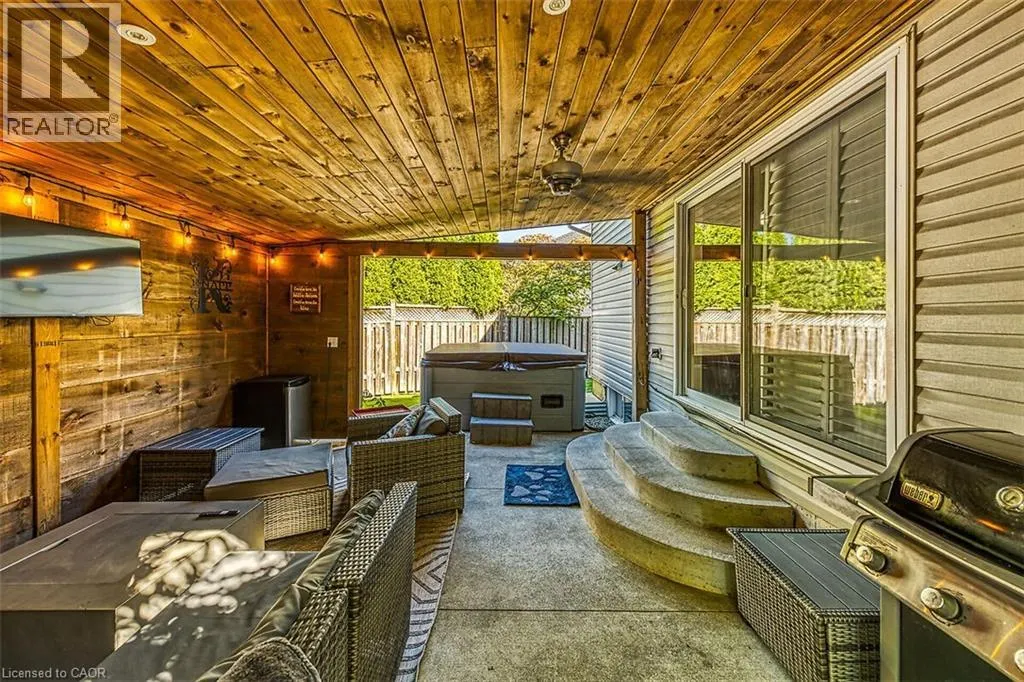 43 CLAYMORE Crescent