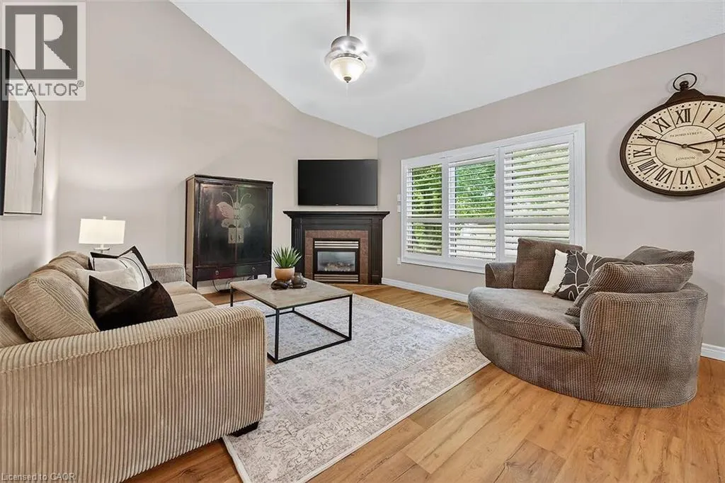 43 CLAYMORE Crescent