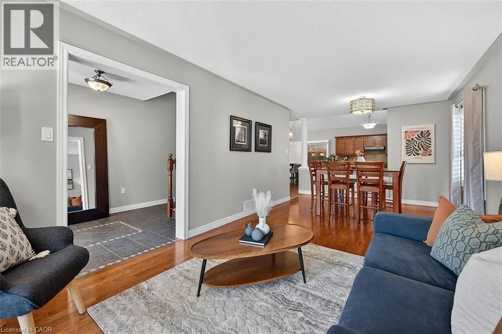 43 CLAYMORE Crescent