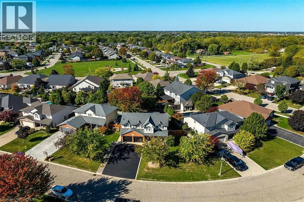 43 CLAYMORE Crescent