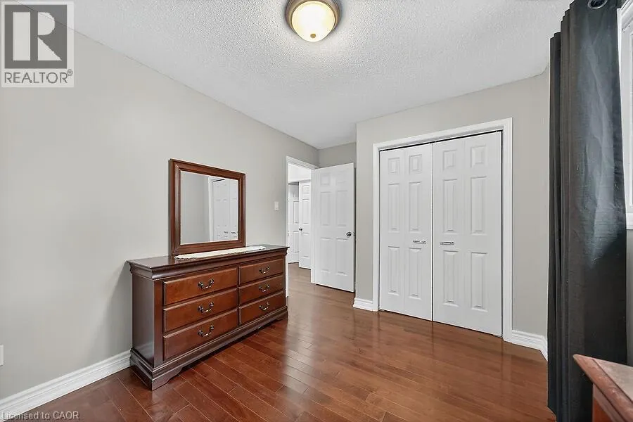 82 AYLMER Crescent